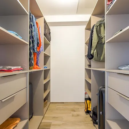 Lurenzu - Maison Pour 8 Avec Piscine فيلة